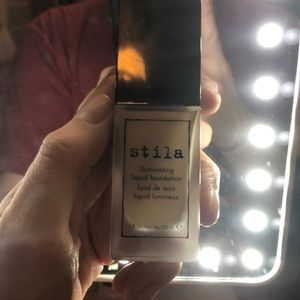 Stila foundation